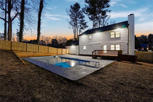 2348 Marneil NE Drive, Marietta, GA 30062