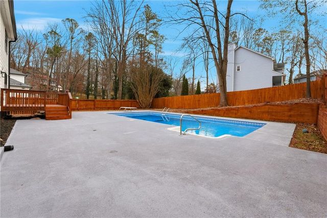 2348 Marneil NE Drive, Marietta, GA 30062