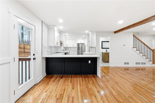 2348 Marneil NE Drive, Marietta, GA 30062