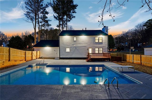 2348 Marneil NE Drive, Marietta, GA 30062