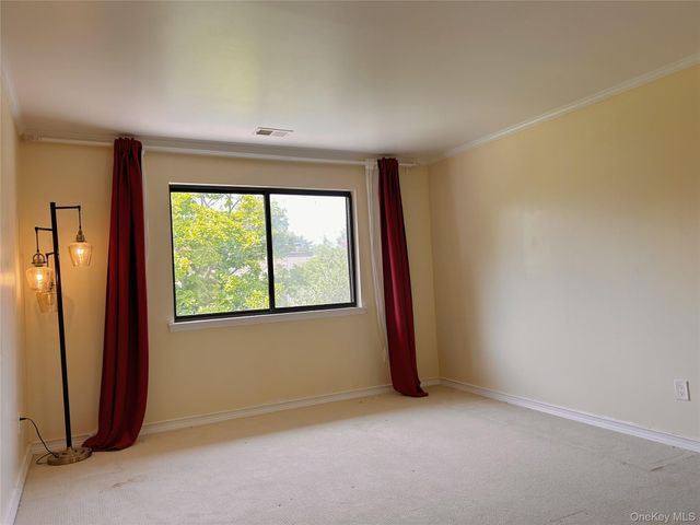 190 Alta Terrace, Jericho, NY 11753