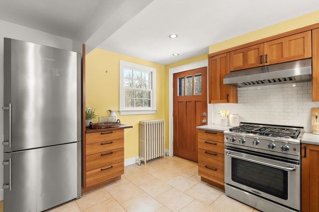 93 Churchill Ave, Arlington, MA 02476