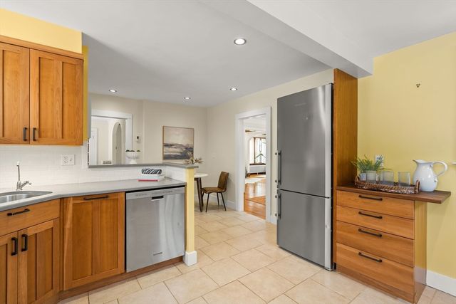 93 Churchill Ave, Arlington, MA 02476