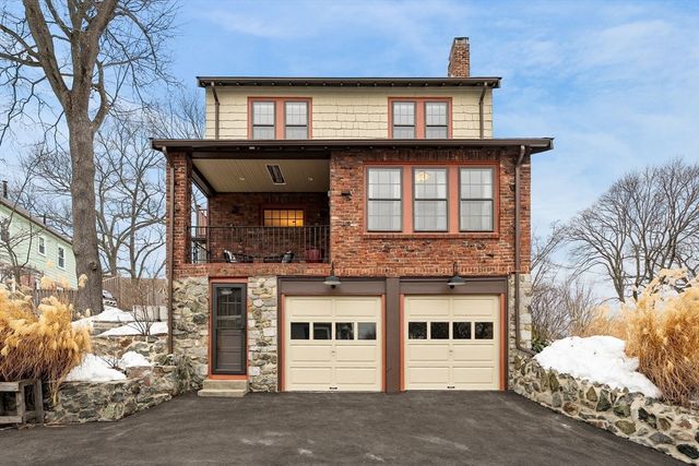 93 Churchill Ave, Arlington, MA 02476