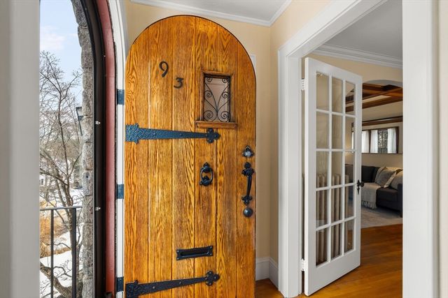 93 Churchill Ave, Arlington, MA 02476