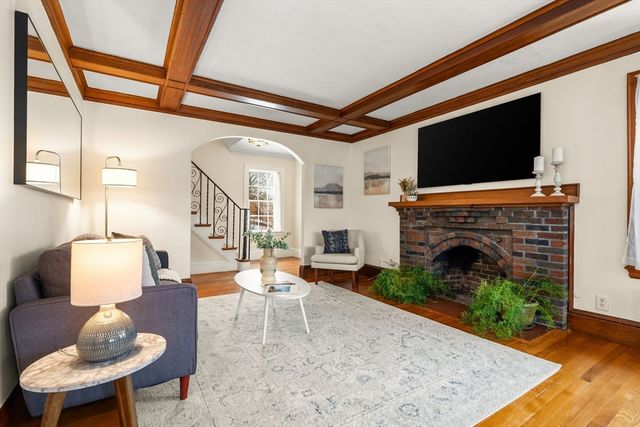 93 Churchill Ave, Arlington, MA 02476