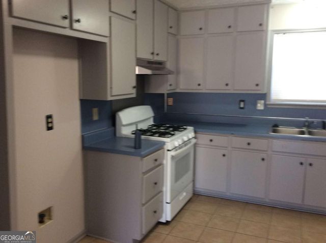 2882 Silver Maple Court, Rex, GA 30273