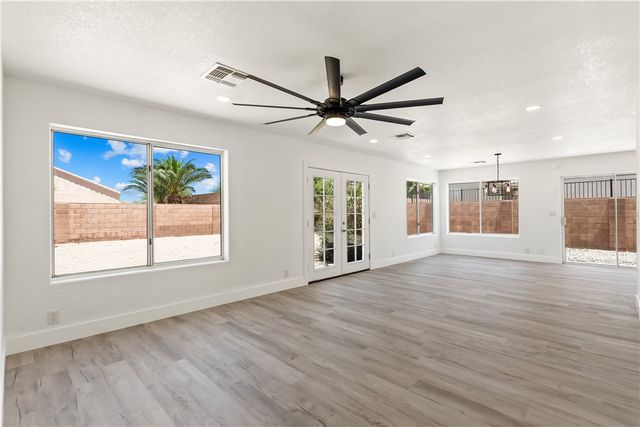 1807 E Calle Agrada Drive, Fort Mohave, AZ 86426