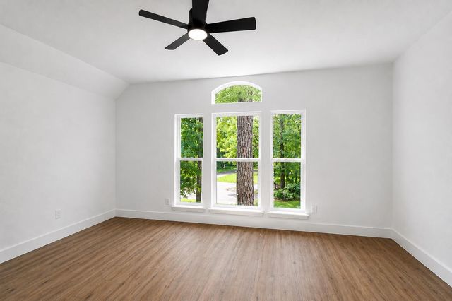 523 Rampart Lane, Conroe, TX 77302