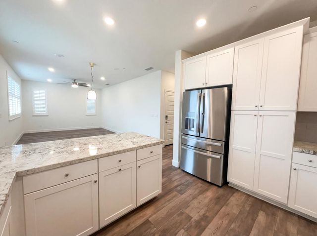 2153 Lake Range Way, Roseville, CA 95747