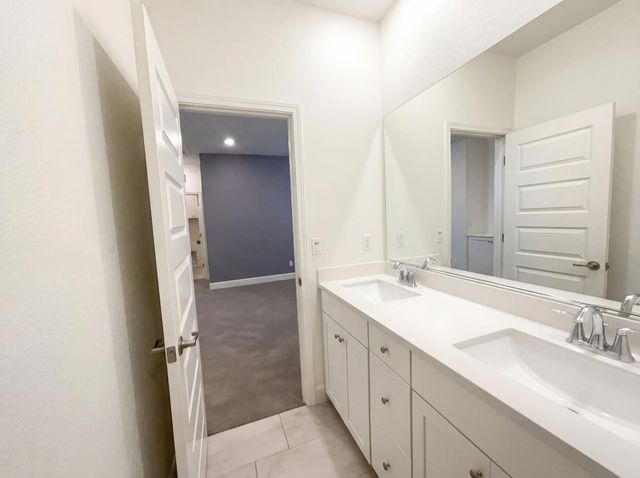 2153 Lake Range Way, Roseville, CA 95747