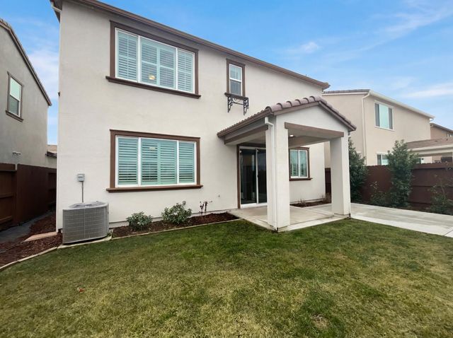 2153 Lake Range Way, Roseville, CA 95747