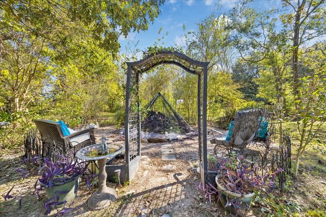 6B Davidson Lane, Huffman, TX 77336