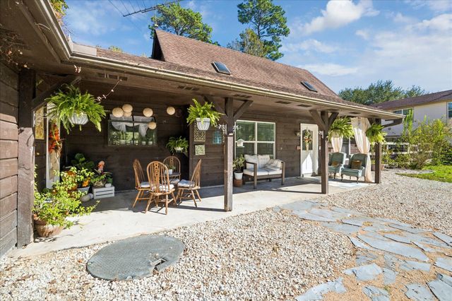 6B Davidson Lane, Huffman, TX 77336