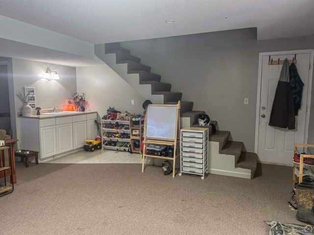 1611 Kiowa ST, Leavenworth, KS 66048