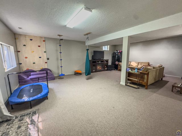 1611 Kiowa ST, Leavenworth, KS 66048