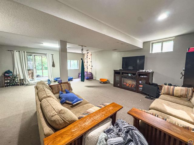 1611 Kiowa ST, Leavenworth, KS 66048