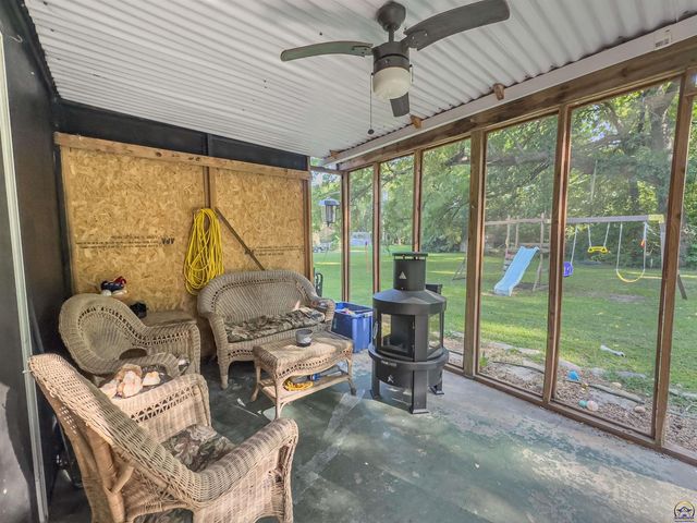 1611 Kiowa ST, Leavenworth, KS 66048