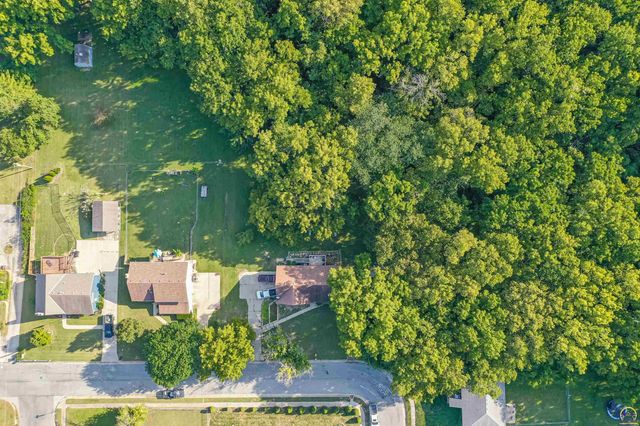 1611 Kiowa ST, Leavenworth, KS 66048