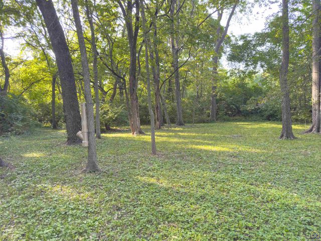 1611 Kiowa ST, Leavenworth, KS 66048