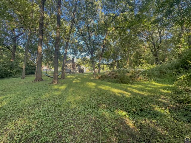 1611 Kiowa ST, Leavenworth, KS 66048