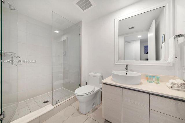 2602 E Hallandale Beach Blvd R1104, Hallandale Beach, FL 33009