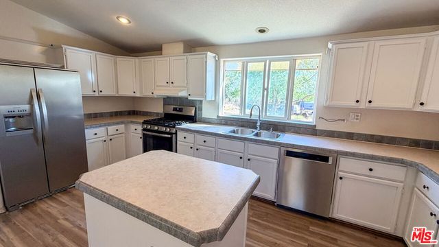 25120 Charina Lane, Homeland, CA 92548
