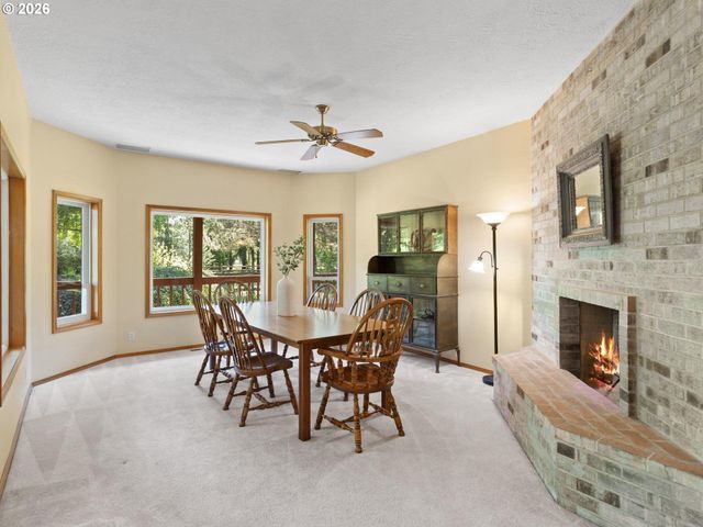 16777 S UNION MILLS Rd, Mulino, OR 97042