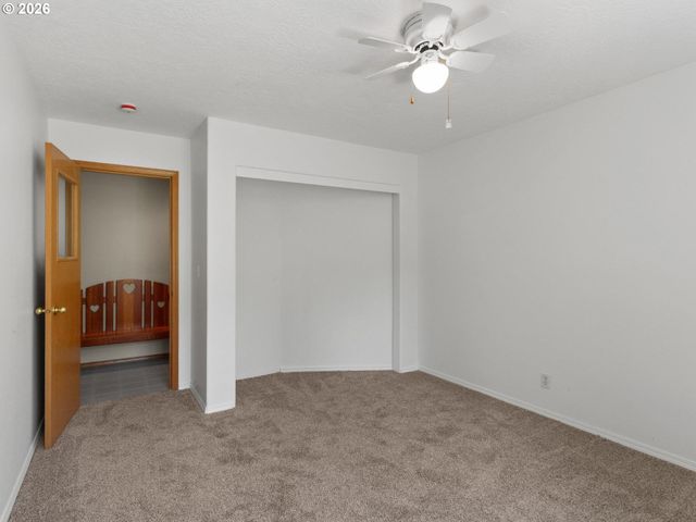 16777 S UNION MILLS Rd, Mulino, OR 97042
