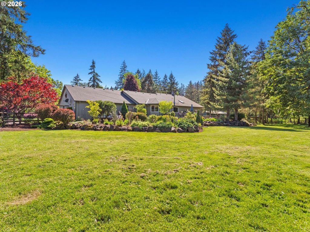 16777 S UNION MILLS Rd, Mulino, OR 97042