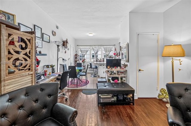 836 10th St 8, Miami Beach, FL 33139
