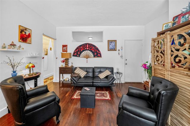836 10th St 8, Miami Beach, FL 33139