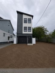 15 Chestnut Ave, Irvington Twp., NJ 07111