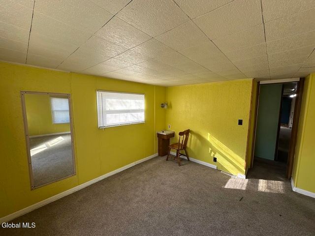 98 Point Breeze Road, Saratoga Springs, NY 12866