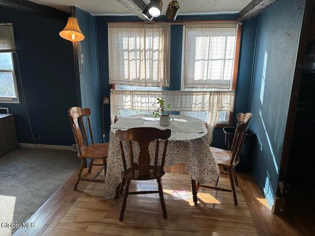 98 Point Breeze Road, Saratoga Springs, NY 12866