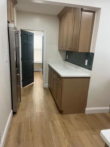 8540 111th Street 2, Richmond Hill, NY 11418