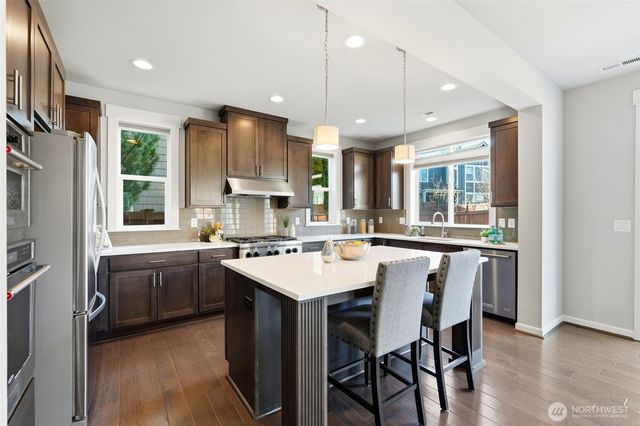 1447 247th Avenue NE, Sammamish, WA 98074