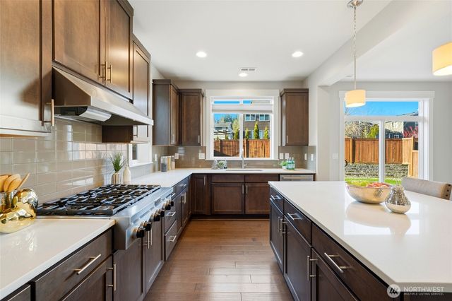 1447 247th Avenue NE, Sammamish, WA 98074