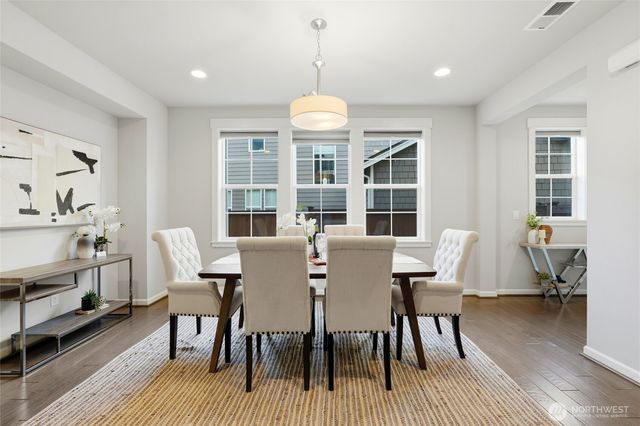 1447 247th Avenue NE, Sammamish, WA 98074