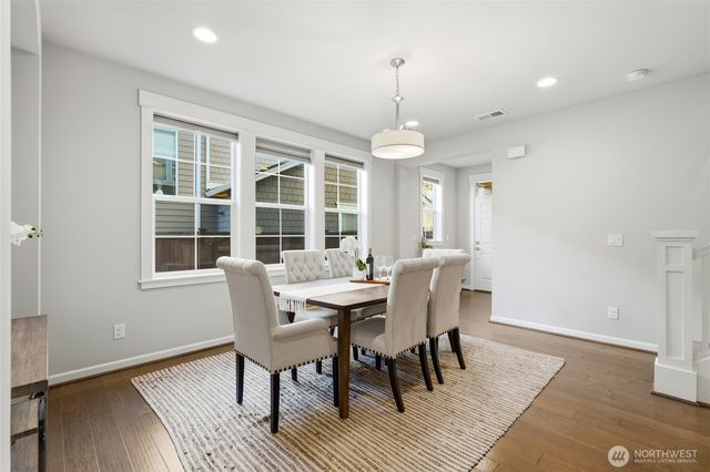 1447 247th Avenue NE, Sammamish, WA 98074