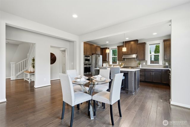 1447 247th Avenue NE, Sammamish, WA 98074