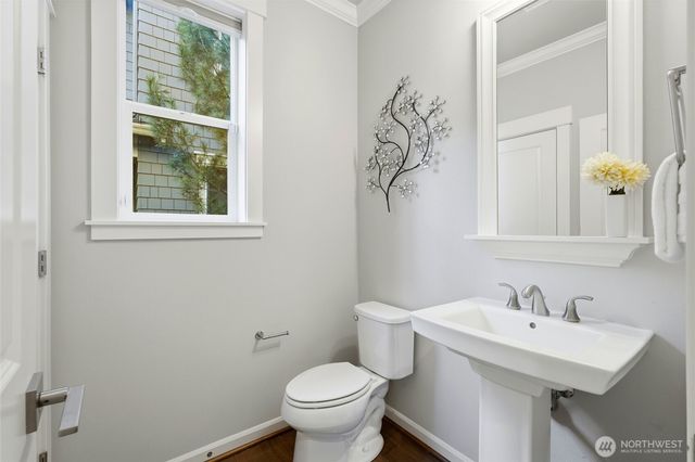 1447 247th Avenue NE, Sammamish, WA 98074