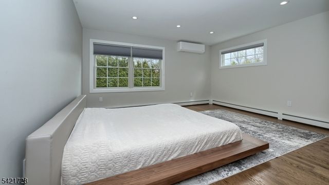 84 Brandon Ave, Wayne Twp., NJ 07470