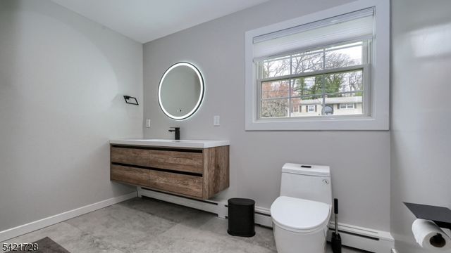 84 Brandon Ave, Wayne Twp., NJ 07470