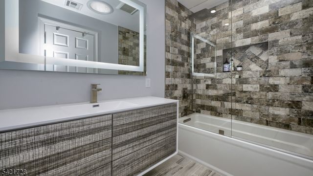 84 Brandon Ave, Wayne Twp., NJ 07470