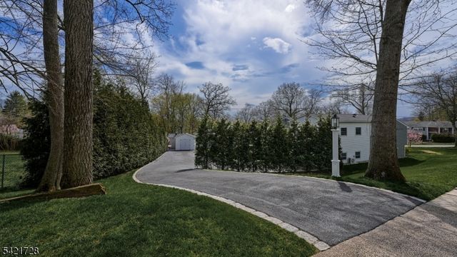 84 Brandon Ave, Wayne Twp., NJ 07470