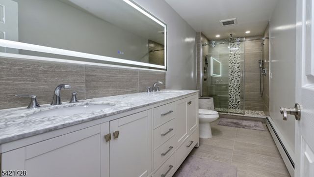 84 Brandon Ave, Wayne Twp., NJ 07470