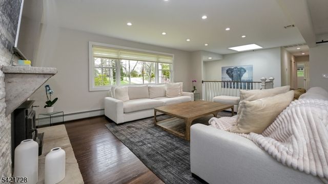 84 Brandon Ave, Wayne Twp., NJ 07470