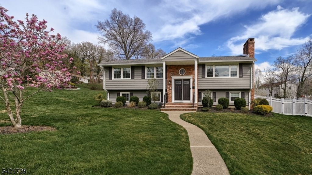 84 Brandon Ave, Wayne Twp., NJ 07470