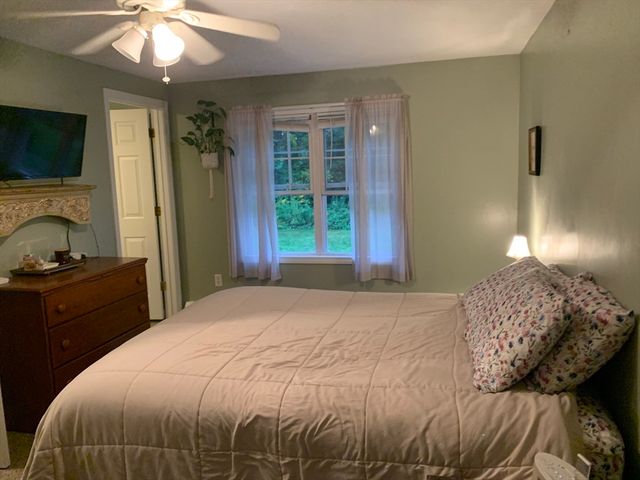 28 Servant Way, Southbridge, MA 01550
